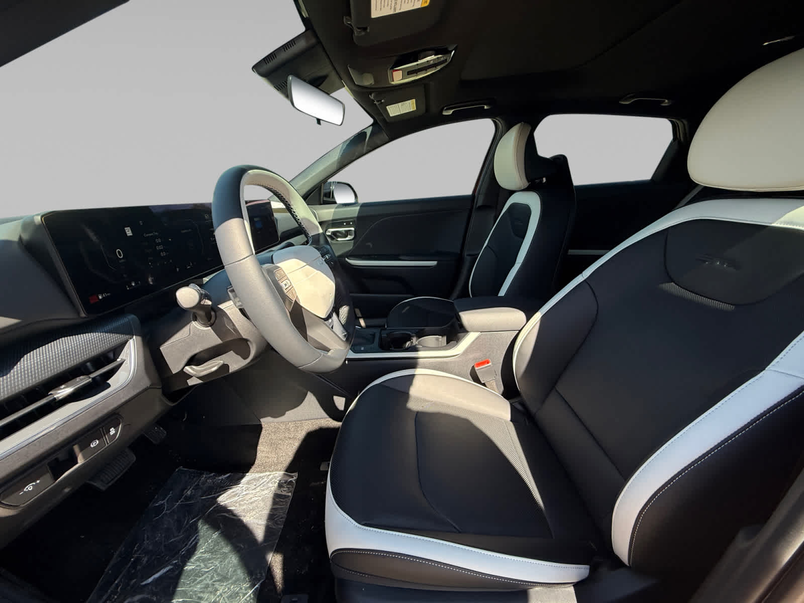 2025 Kia K4 GT-Line photo 9