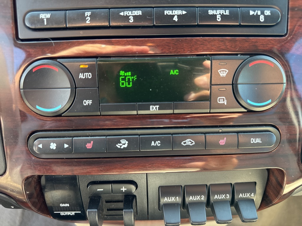 2008 Ford F-250 photo 32