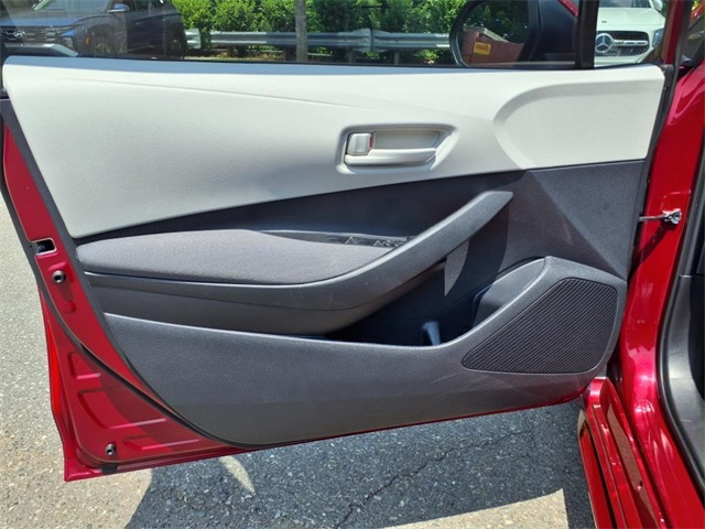 2024 Toyota Corolla LE photo 4