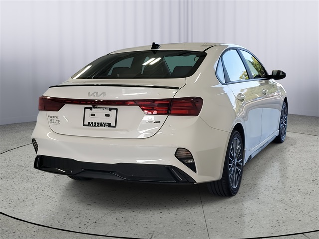 2023 Kia Forte GT-Line photo 3