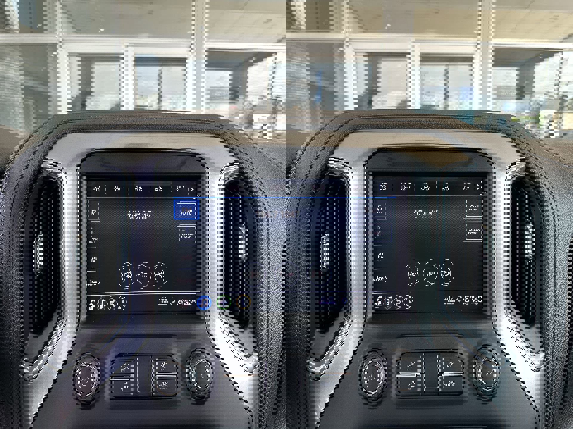 2020 Chevrolet Silverado 1500 LT photo 13