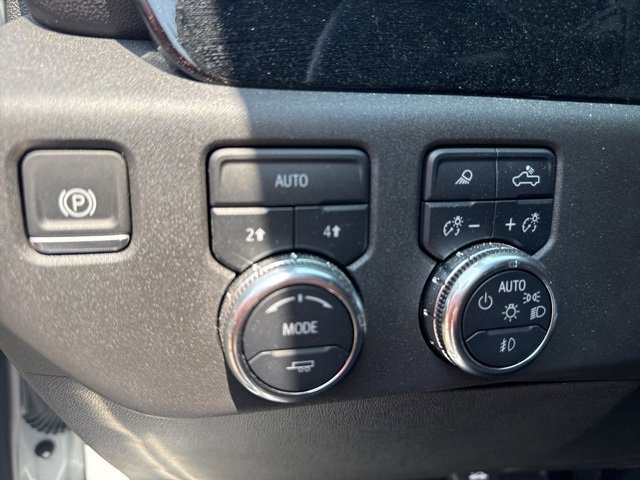 2025 Gmc Sierra 1500 SLT photo 13