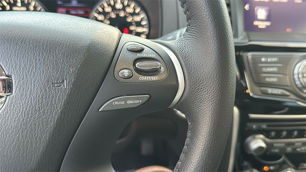 2020 Nissan Pathfinder SV photo 20