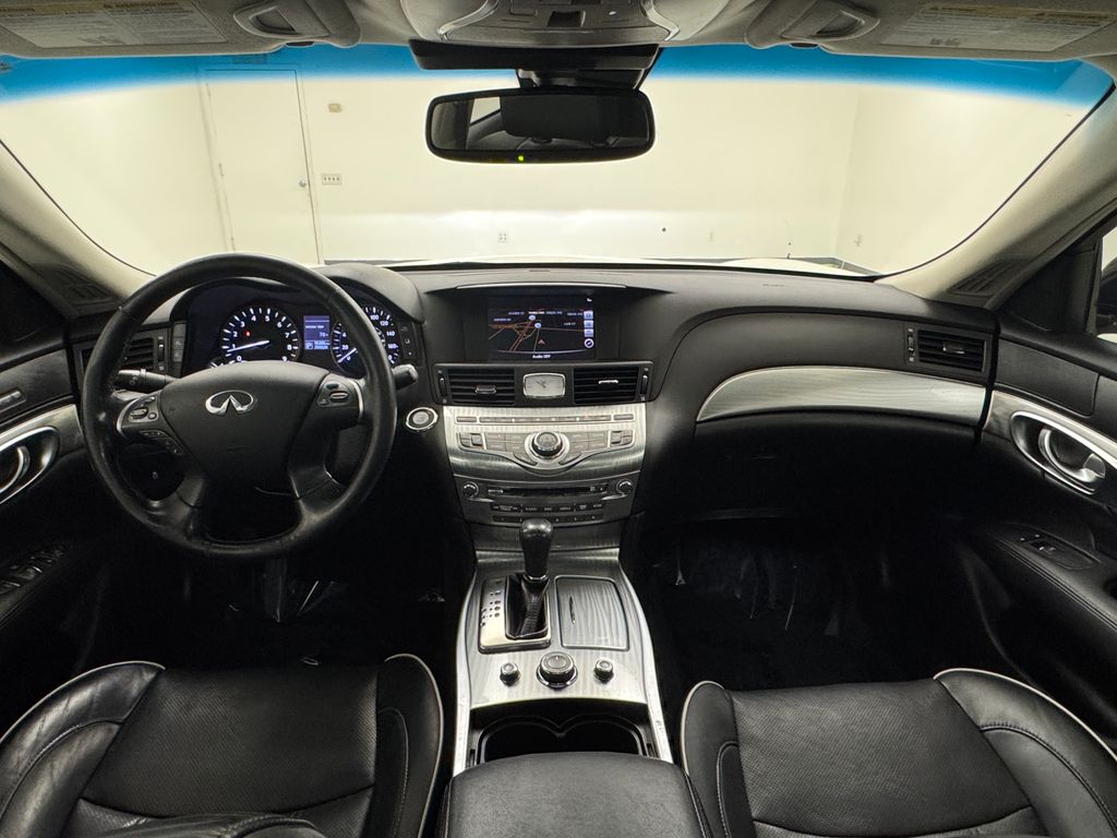 2019 Infiniti Q70 photo 18