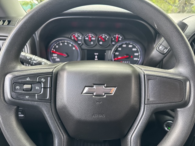 2023 Chevrolet Silverado 1500 Custom photo 26