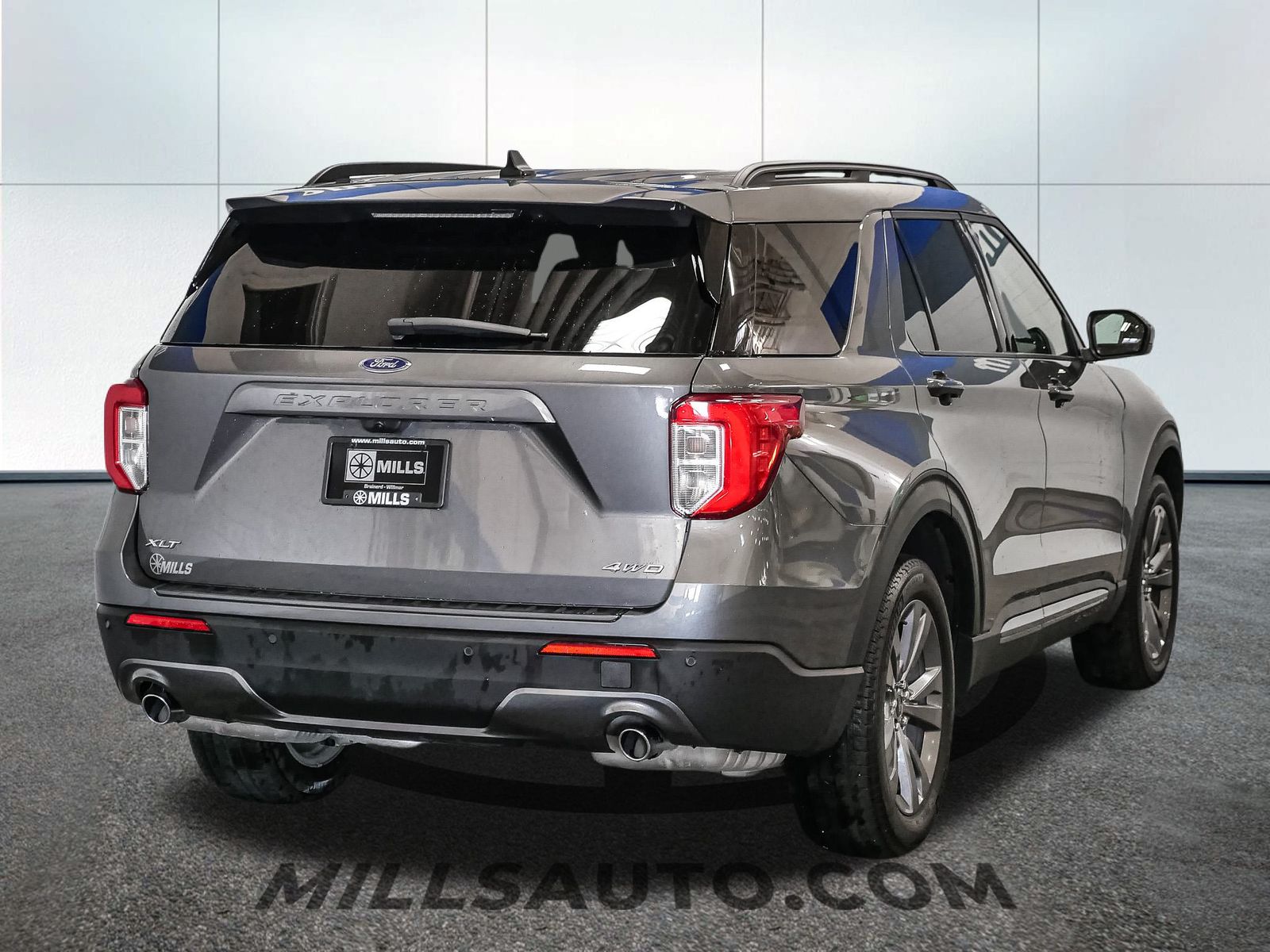 2023 Ford Explorer XLT photo 7