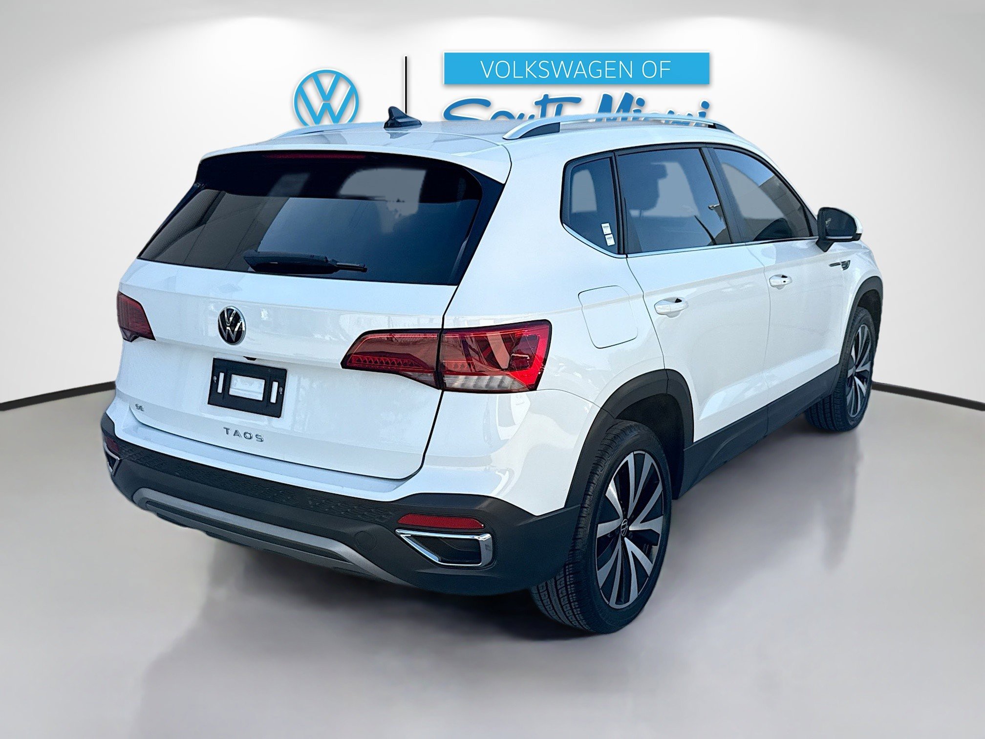 2022 Volkswagen Taos SE photo 4