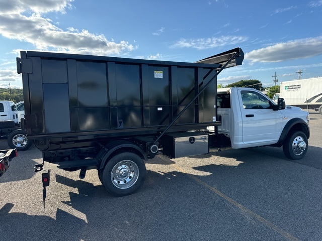 2024 Ram 5500 Tradesman photo 3