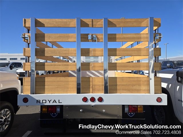 2024 Chevrolet Silverado 4500HD photo 3