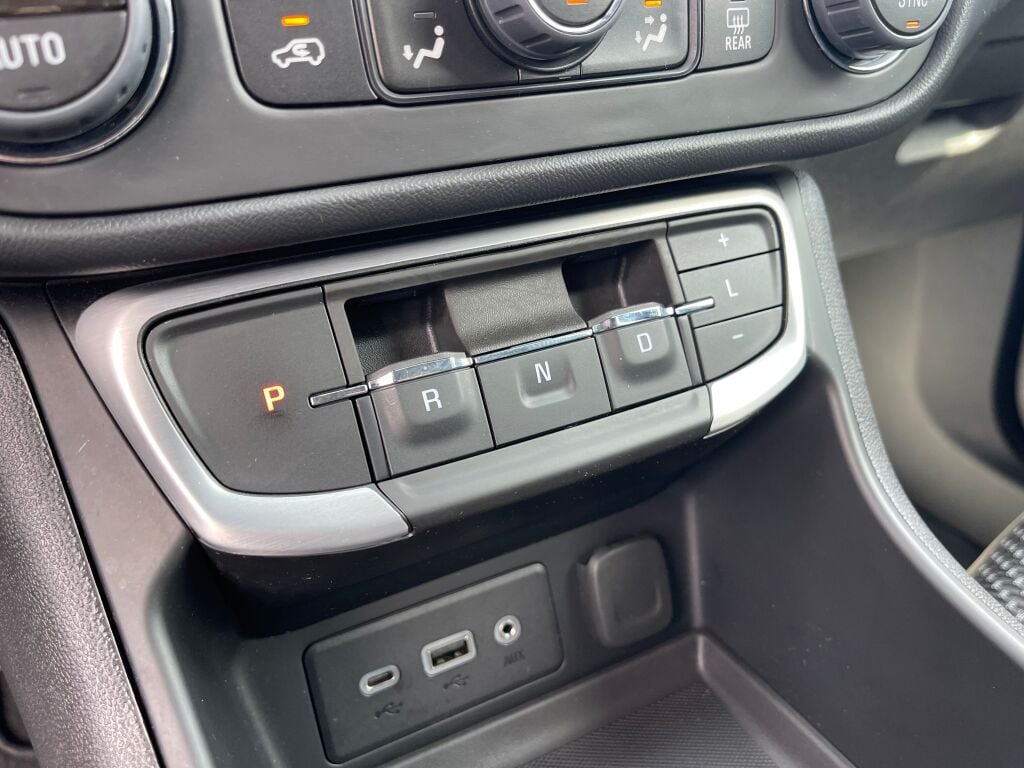 2023 Gmc Terrain SLE photo 11