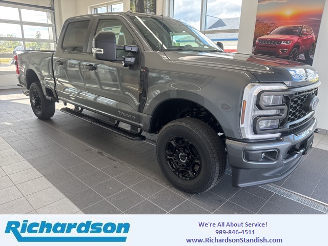 2026 Ford F-350 Super Duty XL's photo