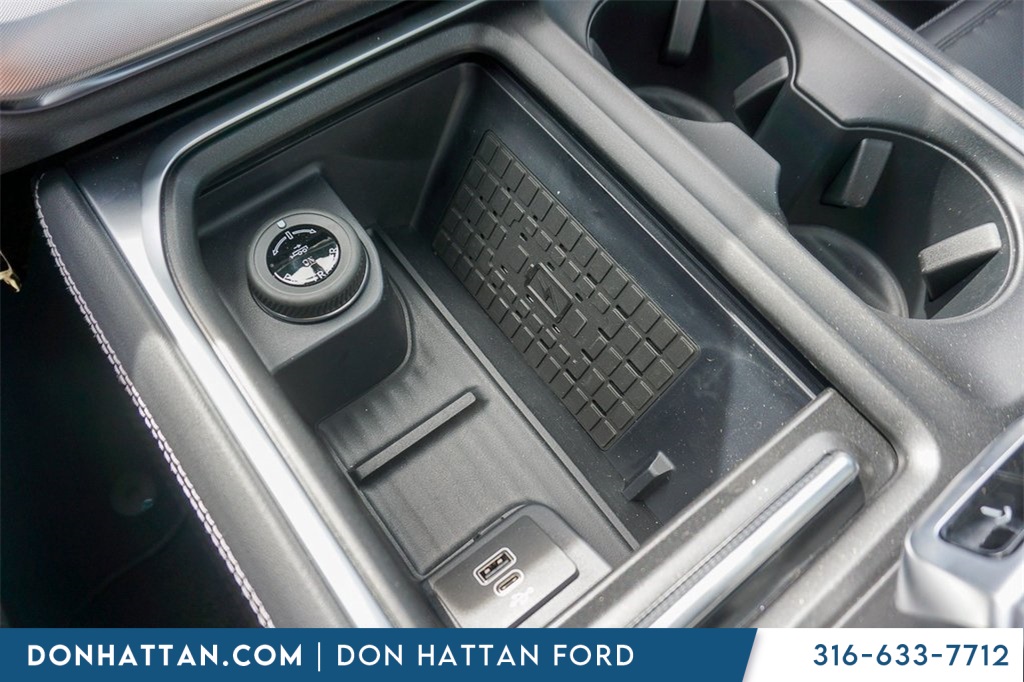 2025 Ford Expedition Platinum photo 10