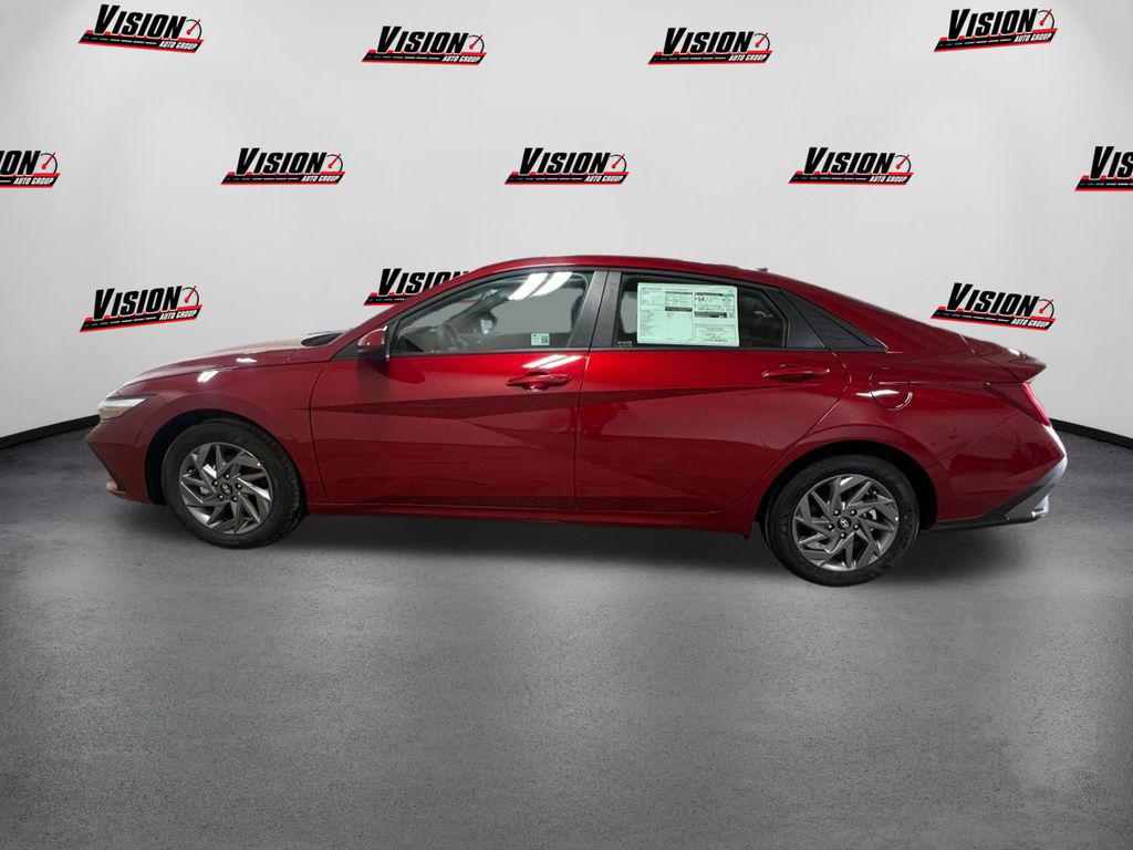 2025 Hyundai Elantra Hybrid Blue photo 2