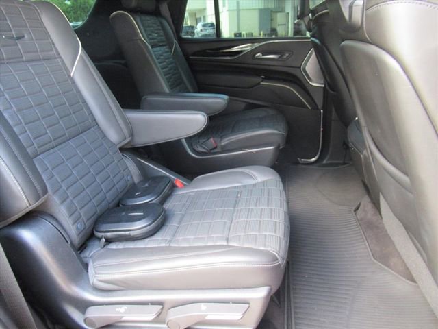 2023 Cadillac Escalade photo 35