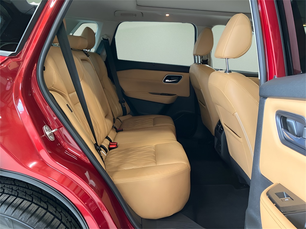 2021 Nissan Rogue Platinum photo 25