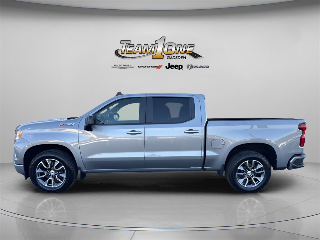 2023 Chevrolet Silverado 1500 RST photo 3