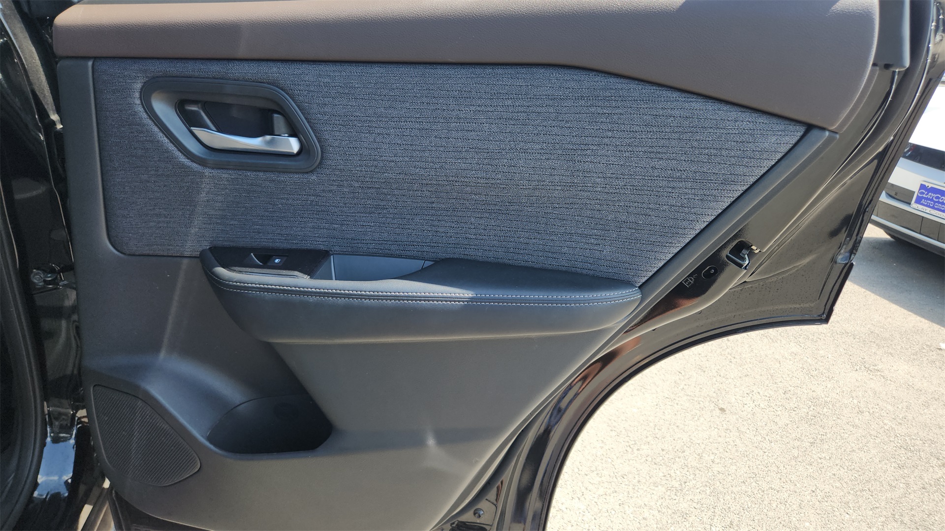 2023 Nissan Rogue SV photo 22