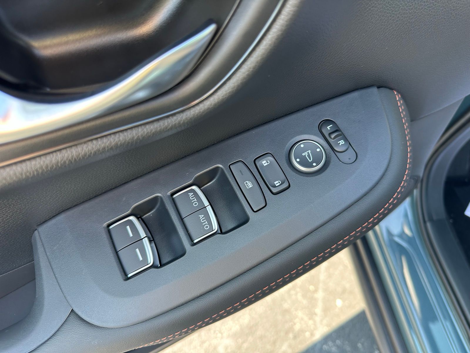 2026 Honda HR-V Sport photo 10