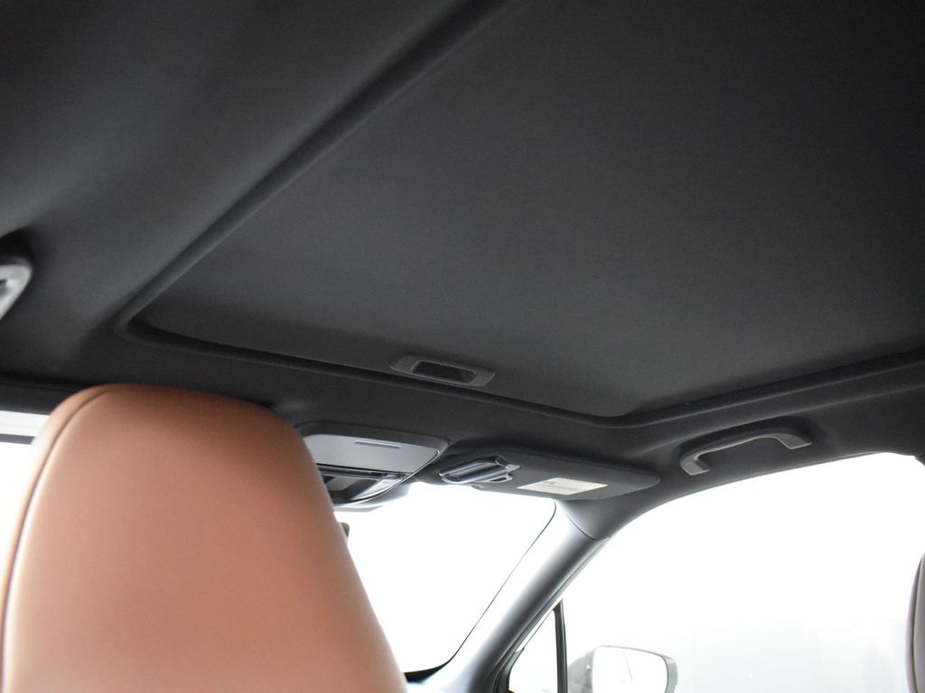 2025 Subaru Forester Touring photo 20