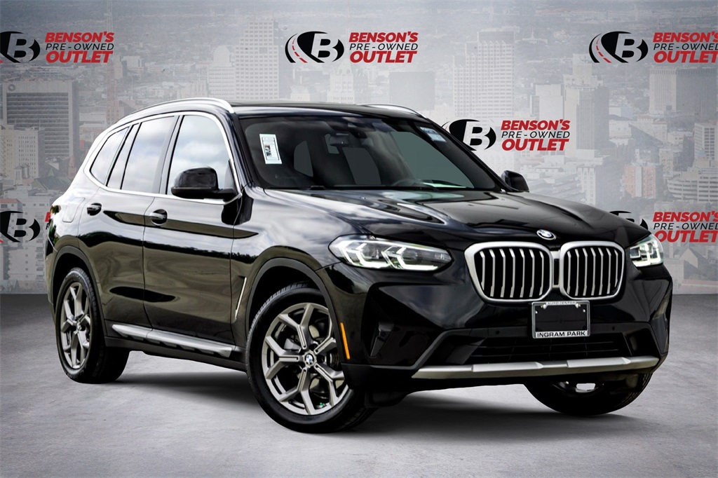 2023 BMW X3 30i's photo