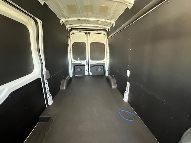 2024 Ford Transit photo 33