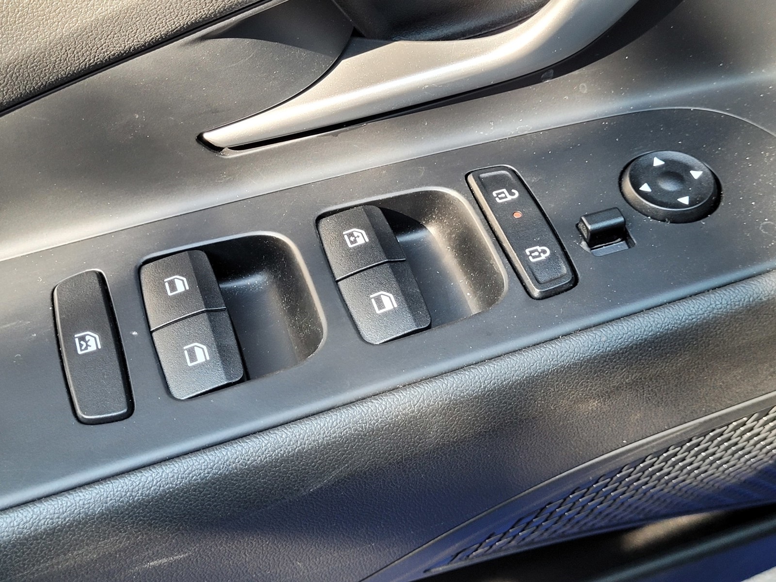 2025 Hyundai Elantra SEL Convenience photo 20