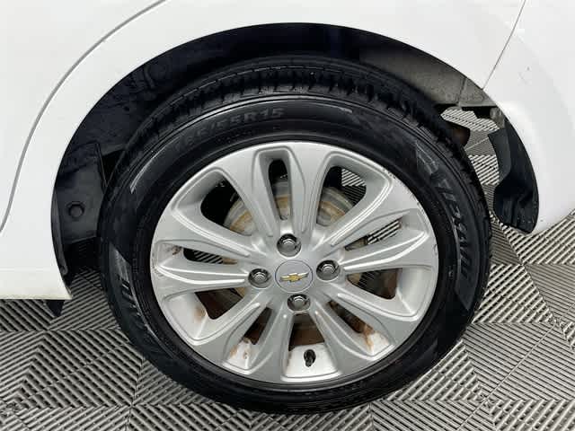 2017 Chevrolet Spark 1LT LT photo 30