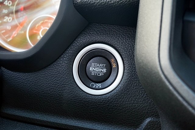 New 2024 Bright White Clear-Coat Exterior Paint RAM Tradesman image 36