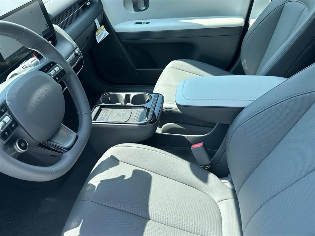 2025 Hyundai Ioniq 5 SEL photo 13