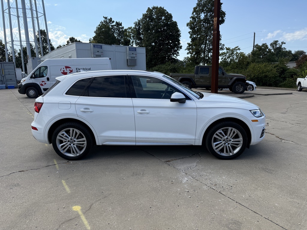 2019 Audi Q5 2.0T Premium Plus photo 3