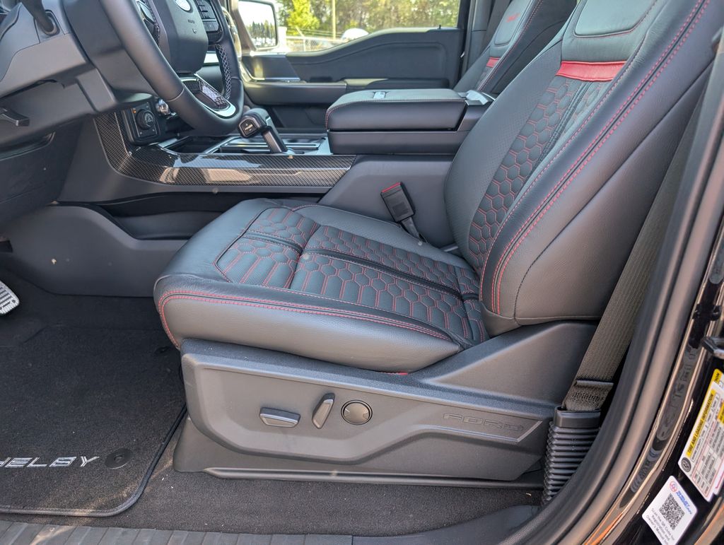 2025 Ford F-150 Lariat photo 11