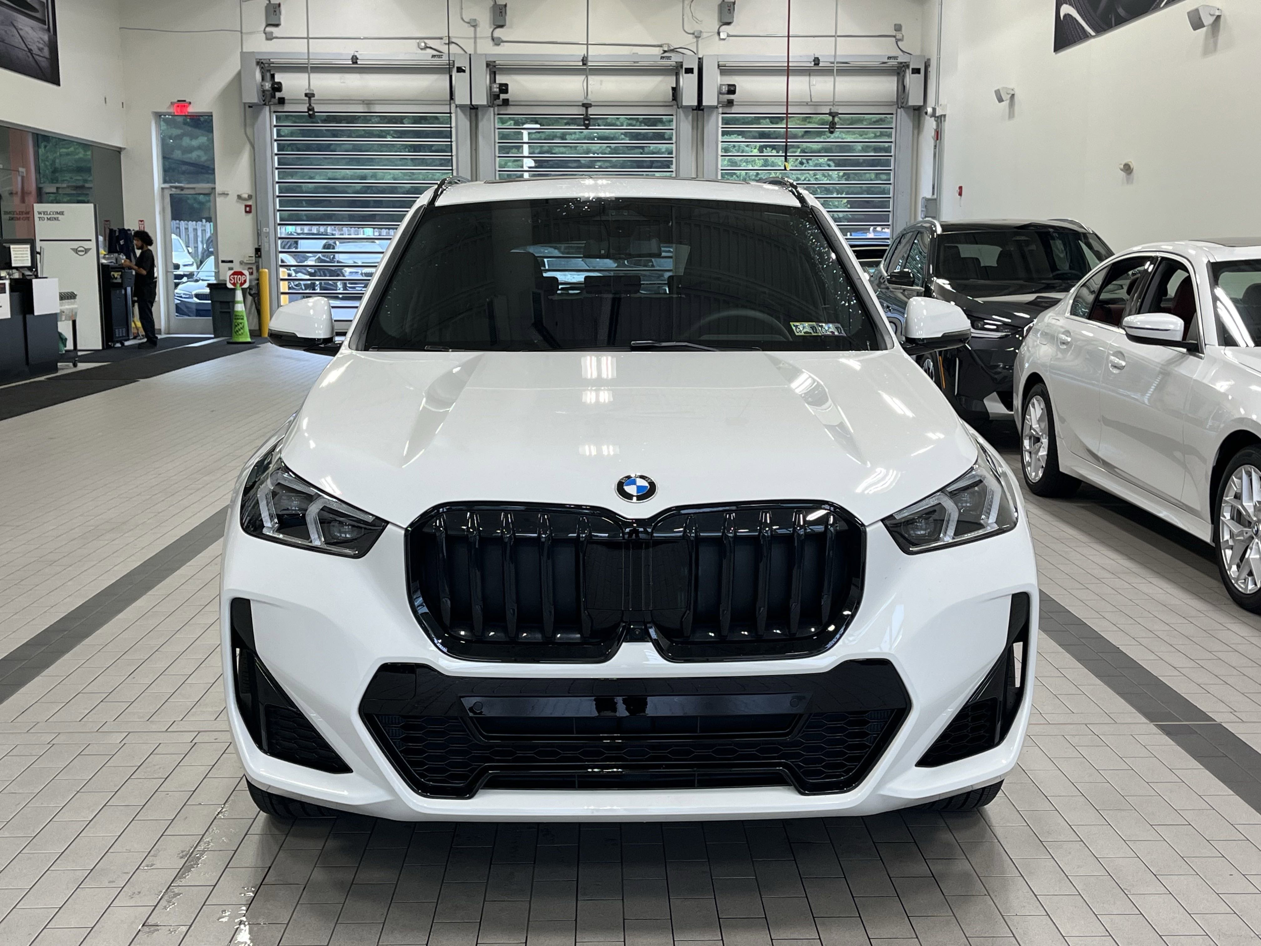 2025 Bmw X1 XDrive28i photo 3