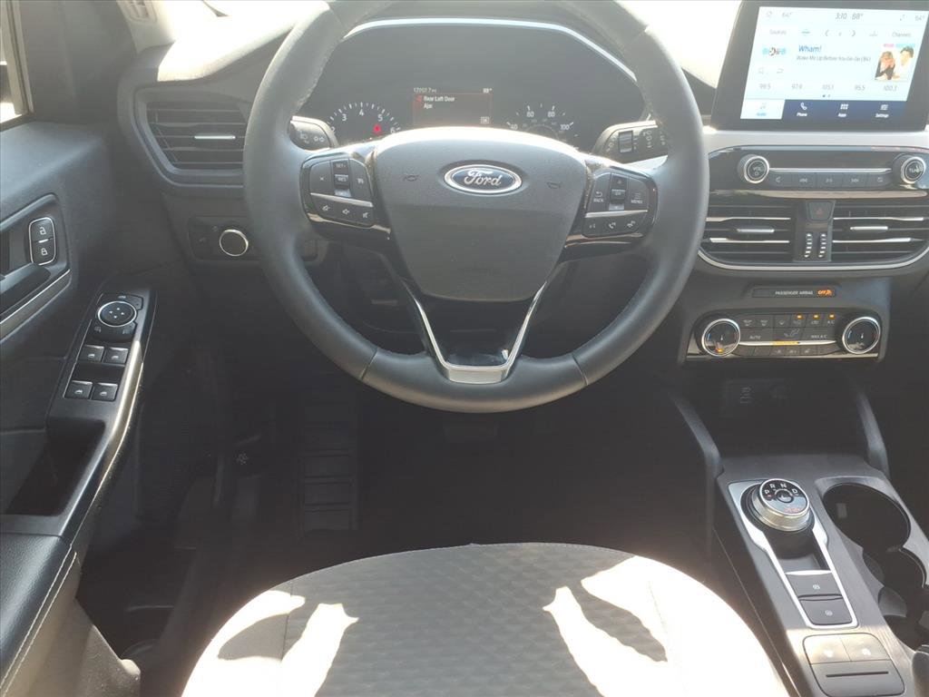2022 Ford Escape SE photo 4
