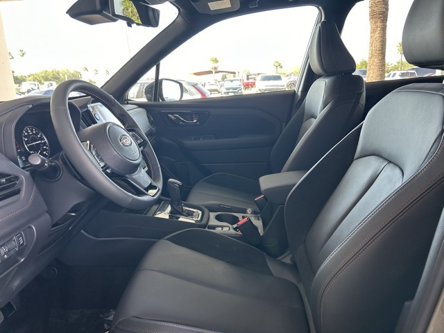 2025 Subaru Forester Touring photo 13