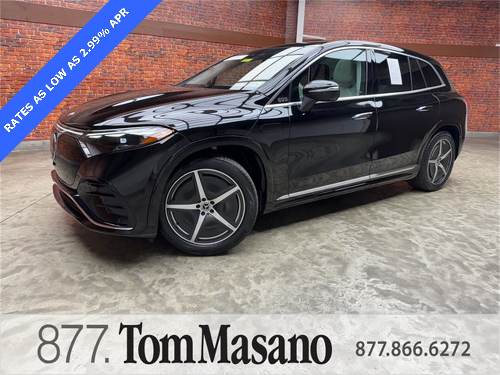 2023 Mercedes-Benz EQS SUV Base's photo