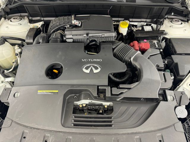 2022 Infiniti QX50 Luxe photo 2