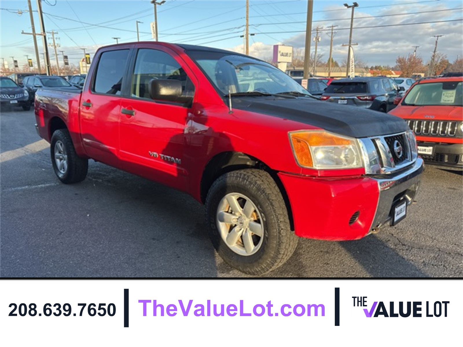 2010 Nissan Titan SE photo 2