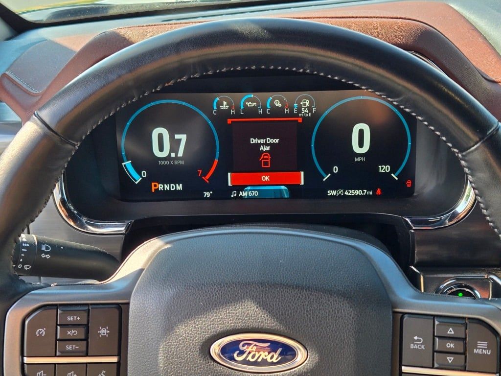 2021 Ford F-150 Lariat photo 34