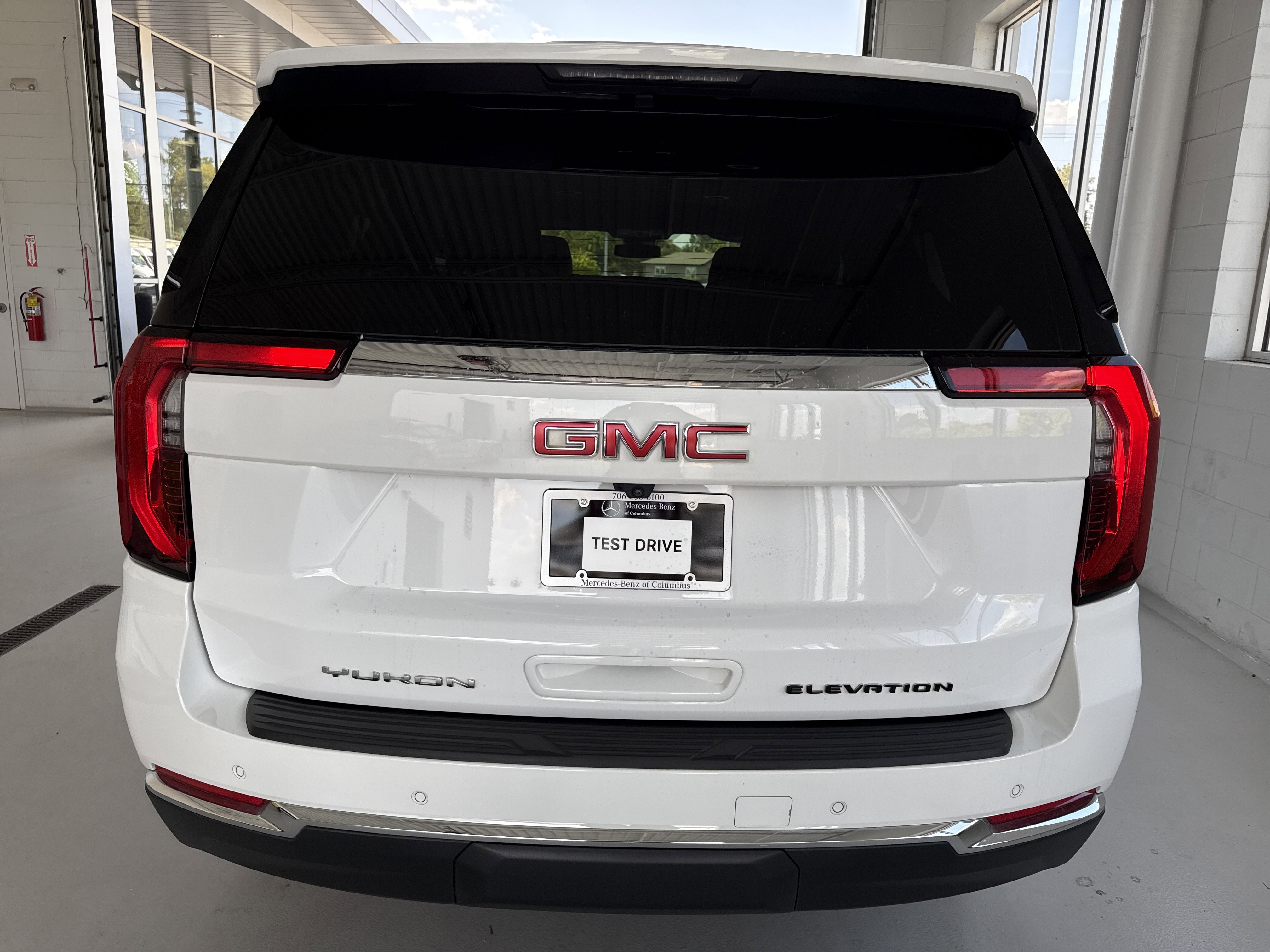 2025 Gmc Yukon XL photo 2