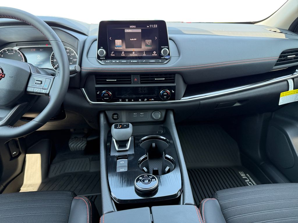 2026 Nissan Rogue SV photo 11