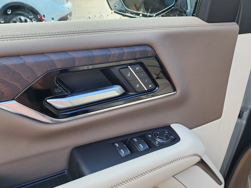 2026 Gmc Yukon Denali photo 13