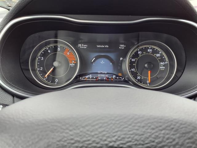2020 Jeep Cherokee Limited photo 12