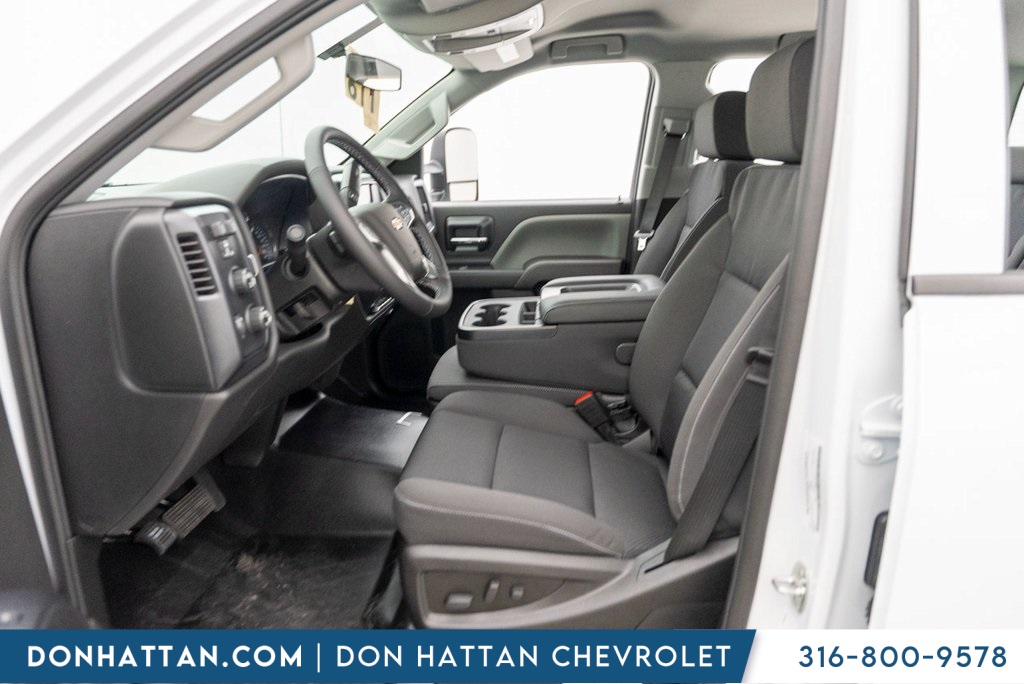 2024 Chevrolet Silverado 4500HD Work Truck photo 4