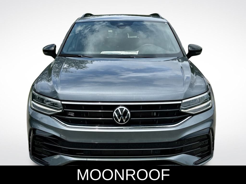 2024 Volkswagen Tiguan SE R-Line Black photo 9