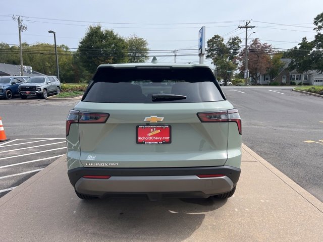 2026 Chevrolet Equinox LT photo 3