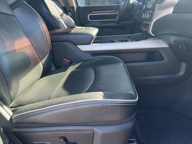 2020 Ram 2500 Laramie photo 25