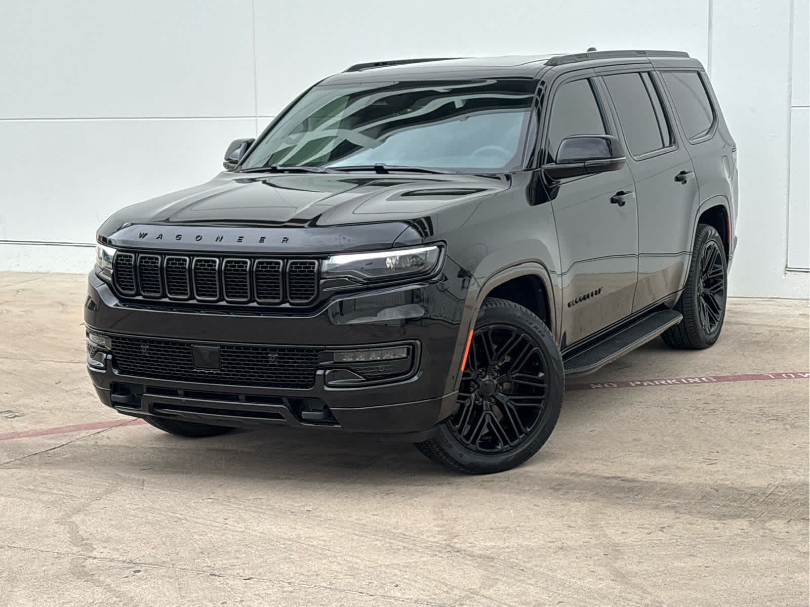 2023 Jeep Wagoneer Series II's photo