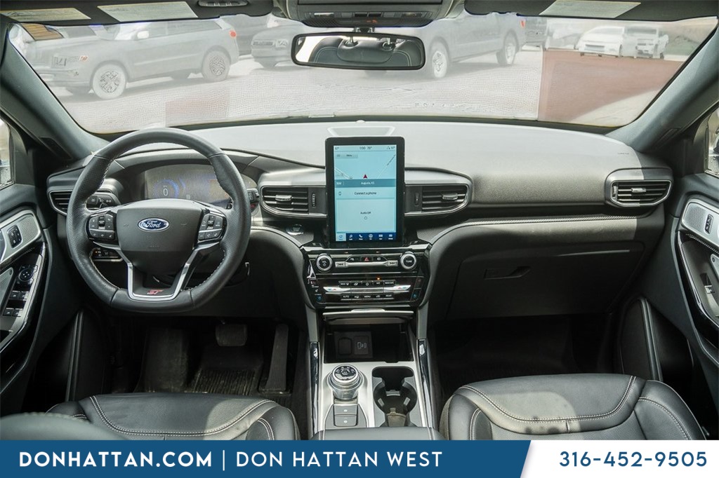 2023 Ford Explorer ST photo 3