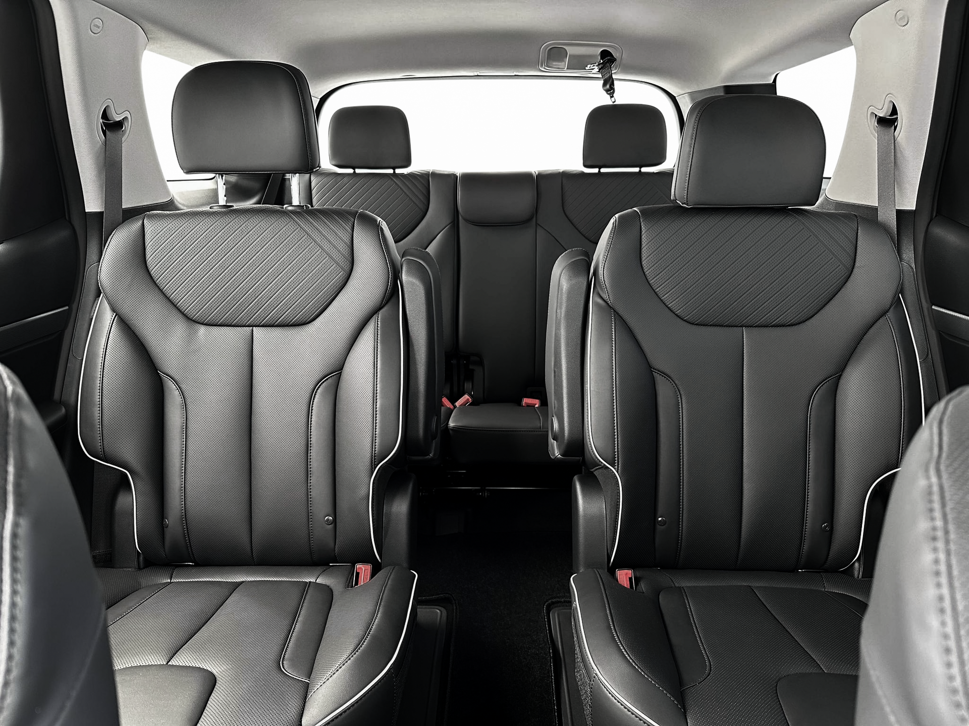 New 2025 Gray Hyundai XRT FWD image 16