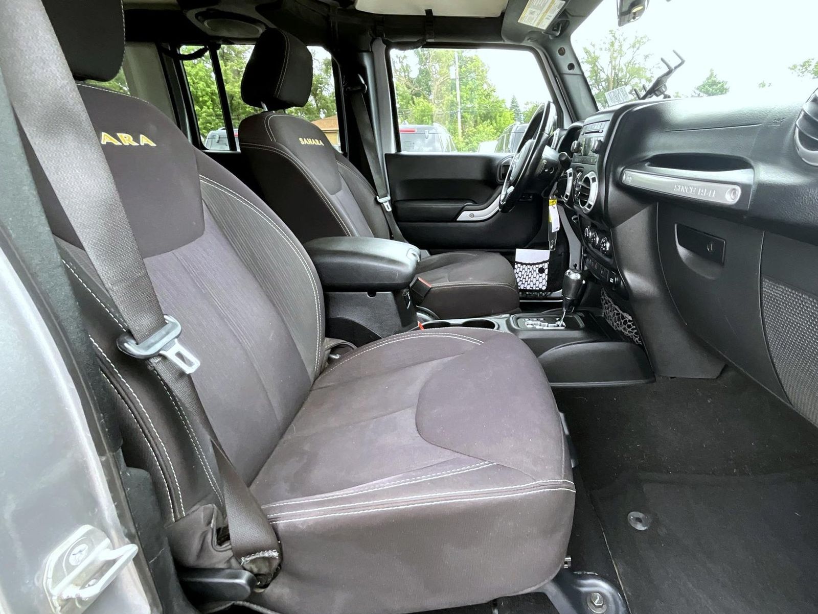 2014 Jeep Wrangler Unlimited Sahara Sport photo 14